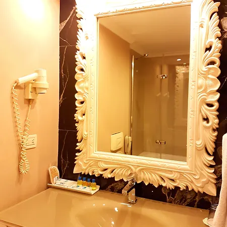 Ξενοδοχείο Hotel Mavi Surmeli 4*